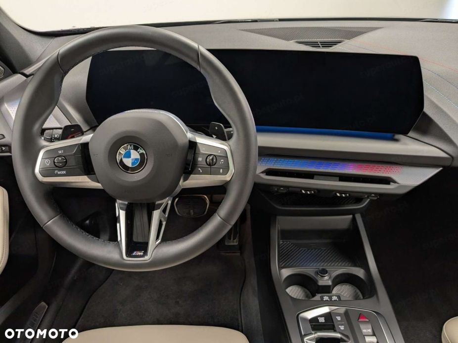 BMW Seria 1 120 mHEV - 10