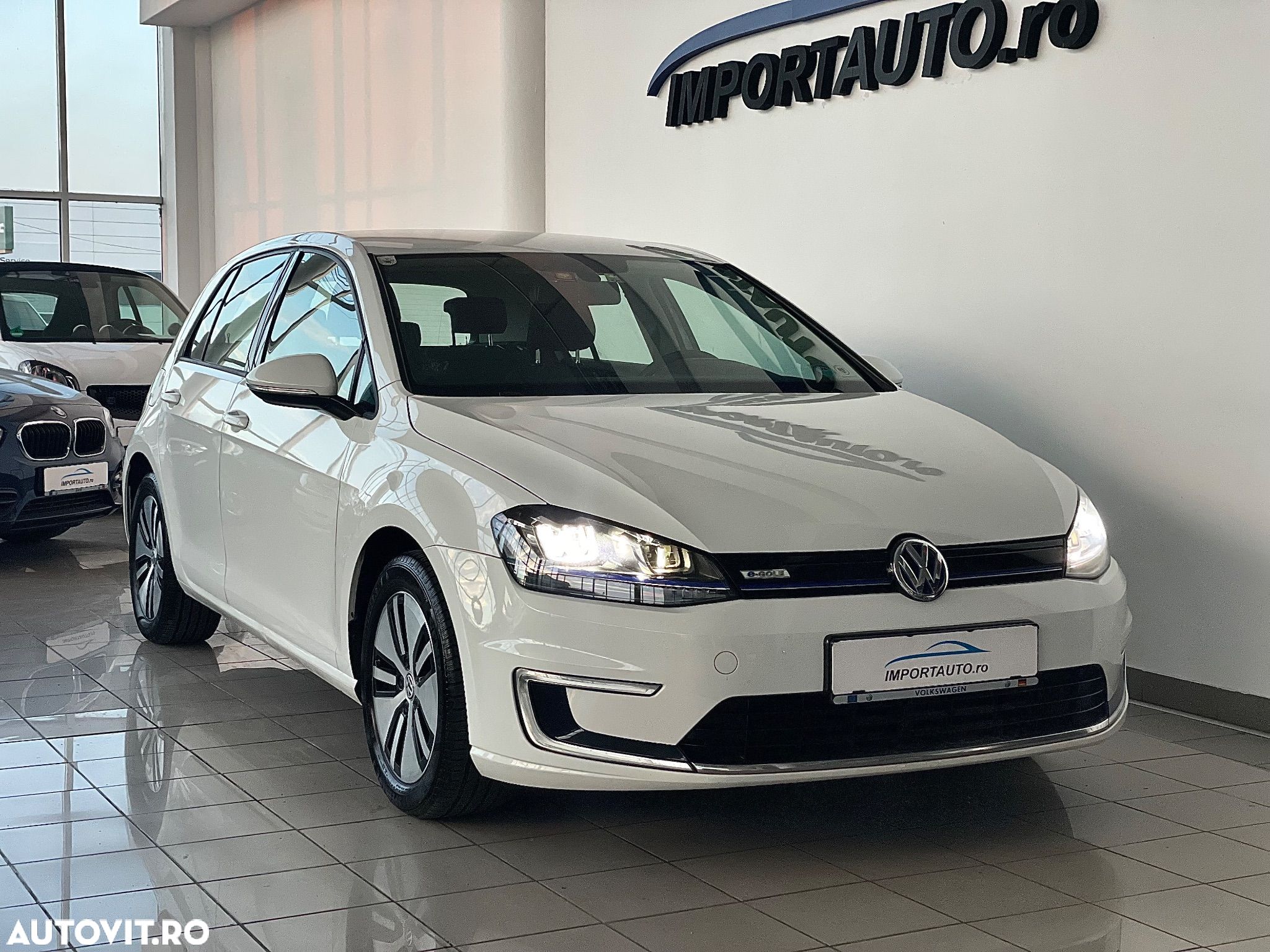 Volkswagen e-Golf - 1