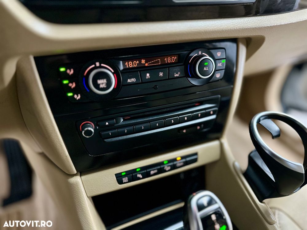 BMW X1 xDrive20d Aut. xLine - 31