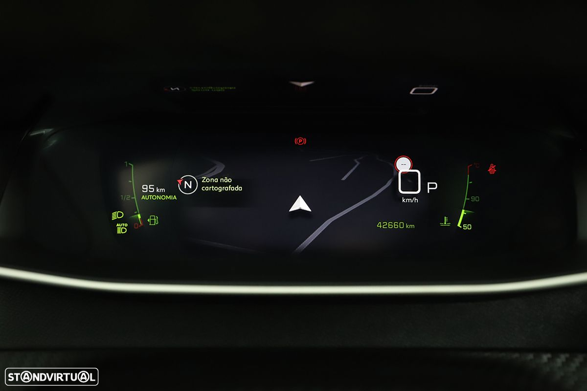 Peugeot 2008 1.2 PureTech GT EAT8 - 16