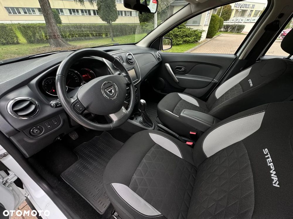 Dacia Sandero 0.9 TCe SL Celebration S&S EU6 - 34