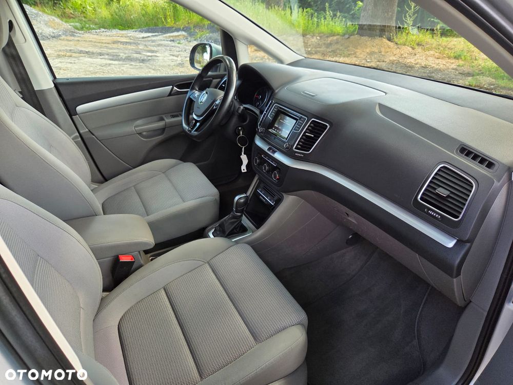 Volkswagen Sharan - 8