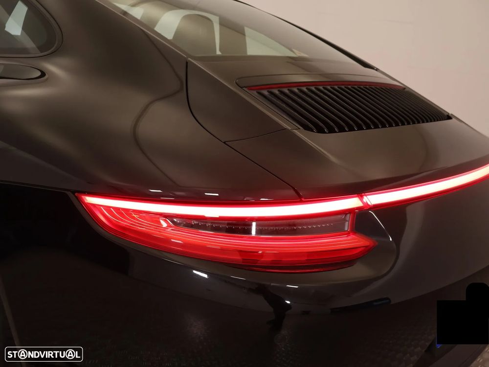 Porsche 911 (992) - 6