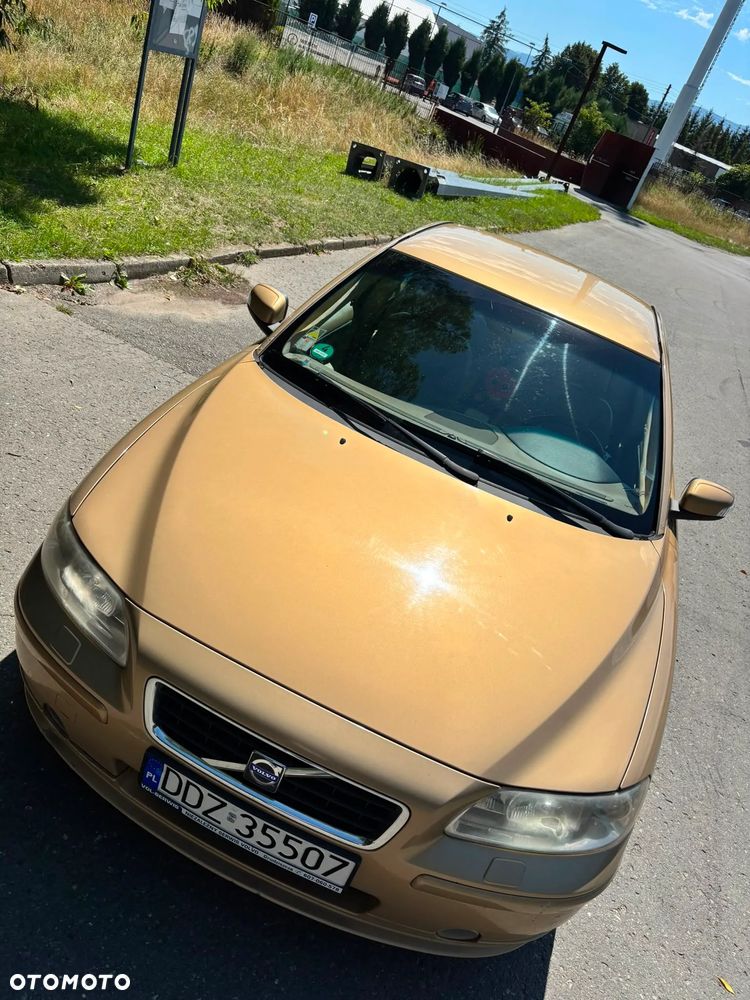 Volvo S60 2.4D5 Momentum - 4