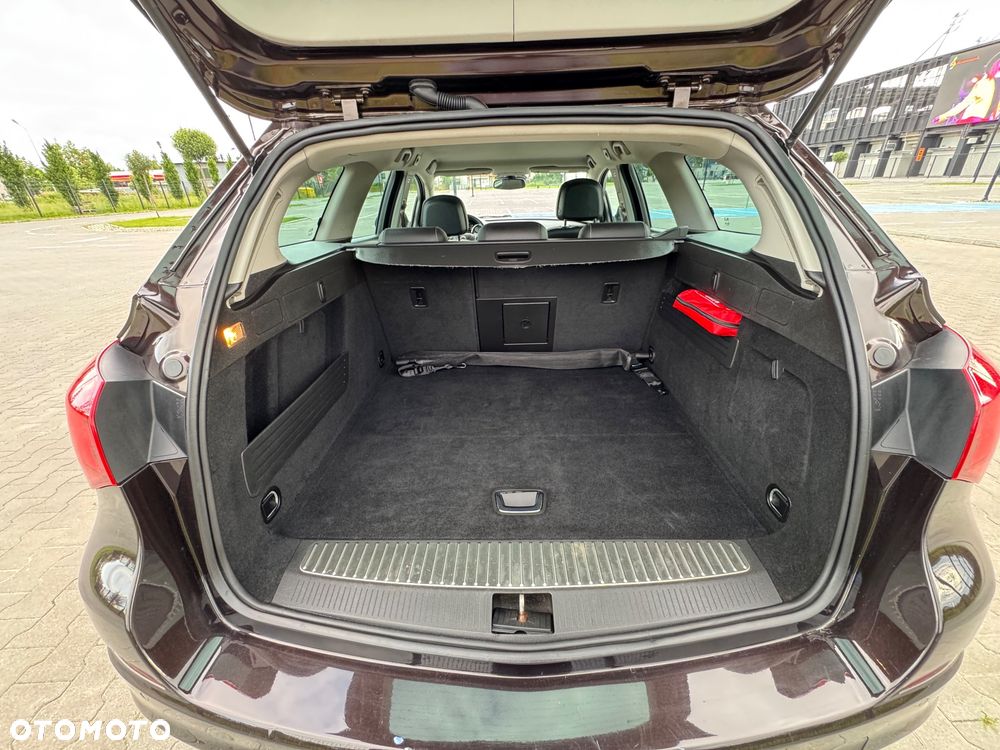 Opel Astra 1.4 T Cosmo S&S - 13