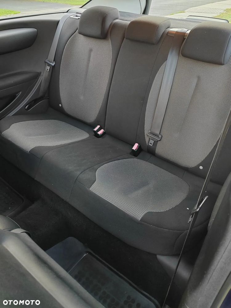Citroën C4 1.6 HDi Impress - 9