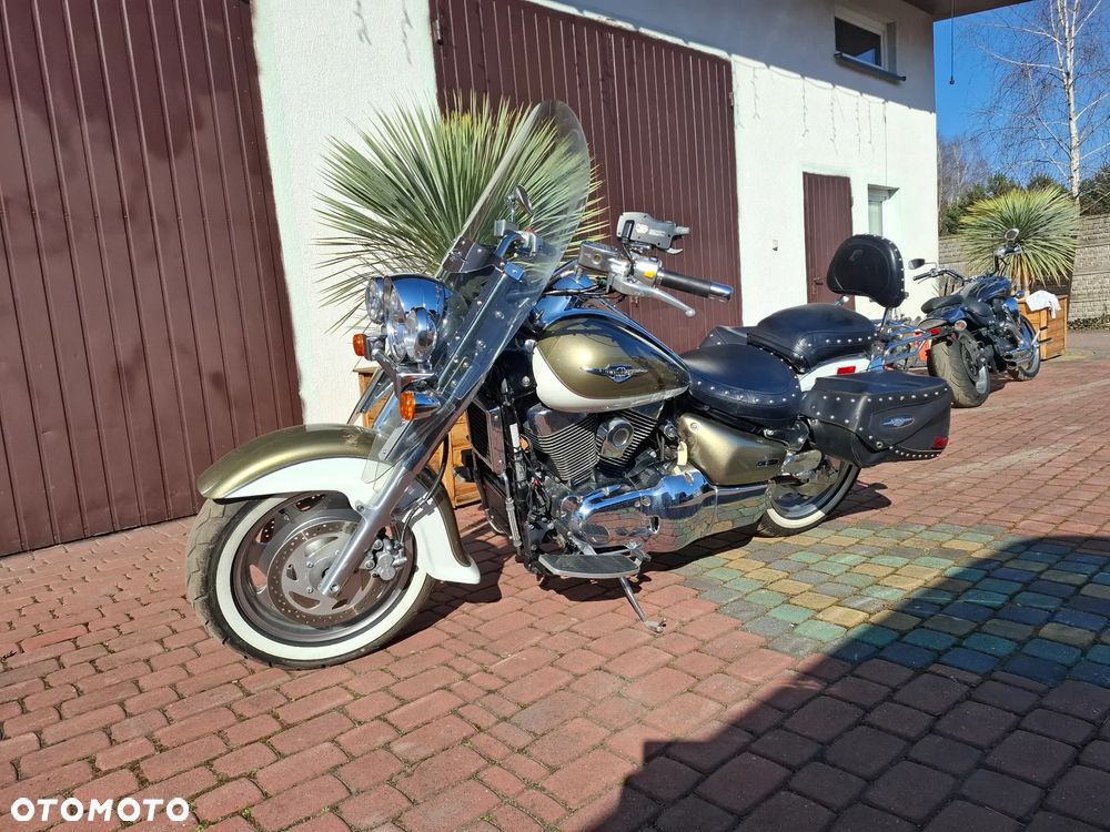 Suzuki Boulevard - 4