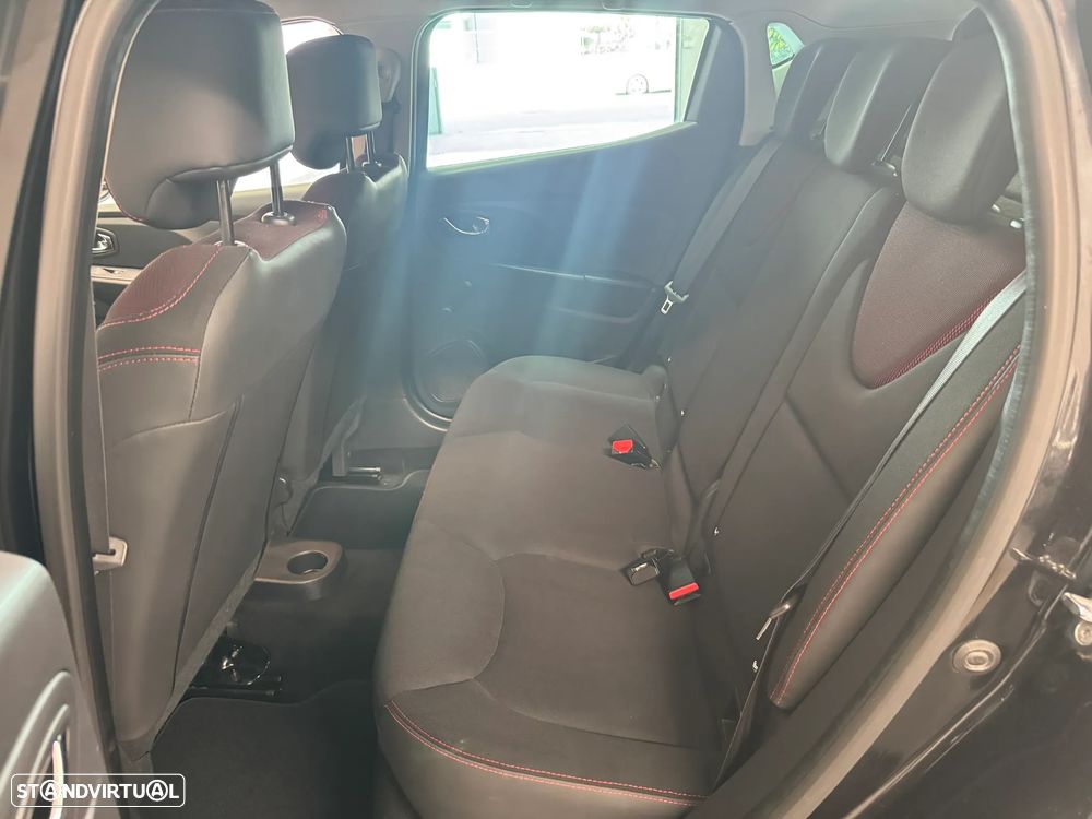 Renault Clio TCe 90 Luxe - 22