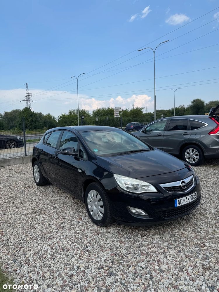 Opel Astra 1.6 Design Edition - 2