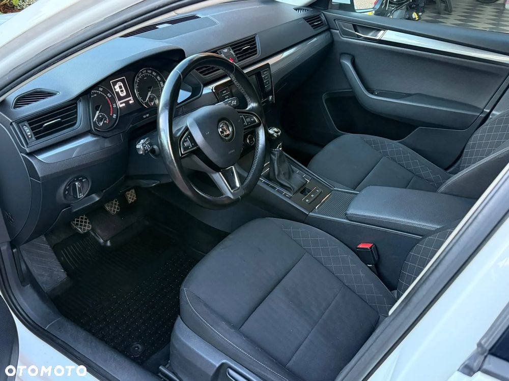 Skoda Superb - 16