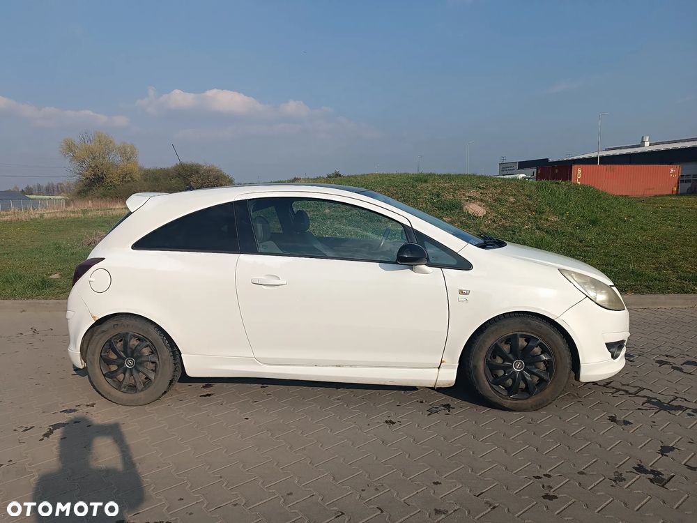 Opel Corsa 1.4 16V Limited Edition - 3