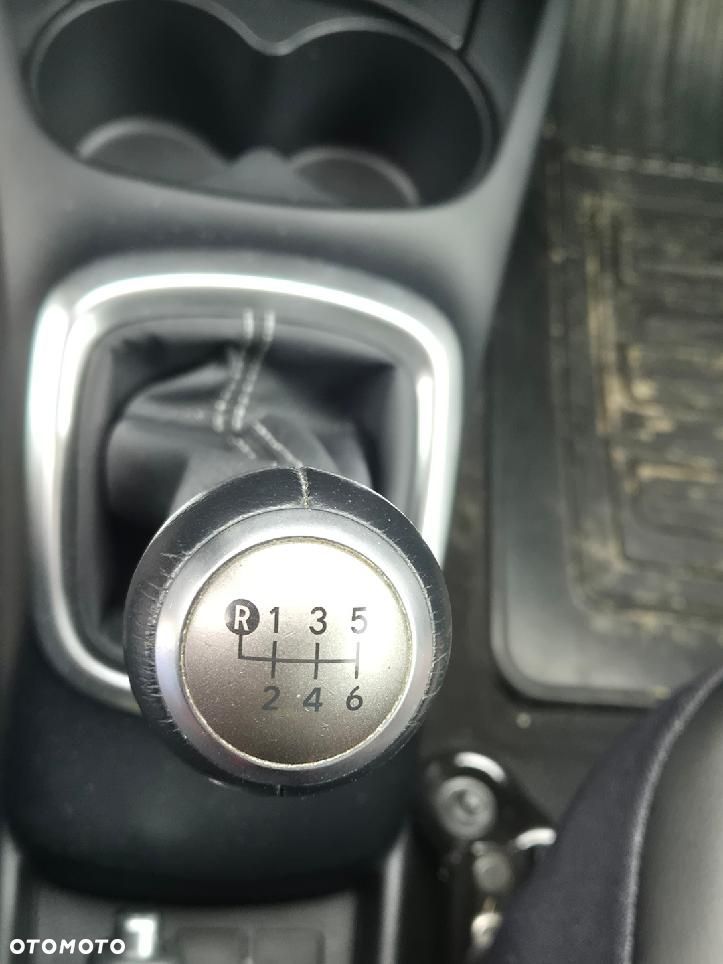 Toyota Yaris 1.33 Premium - 17