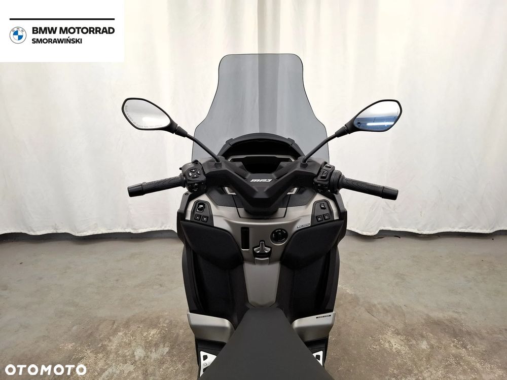 Piaggio MP-3 - 9