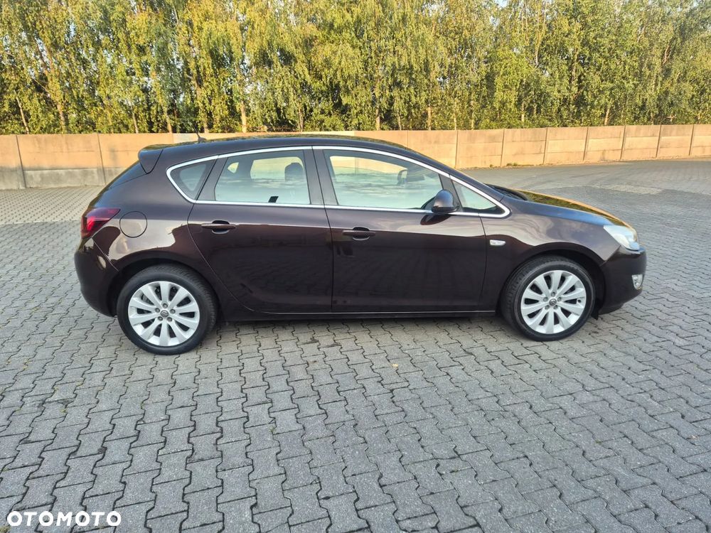 Opel Astra - 9