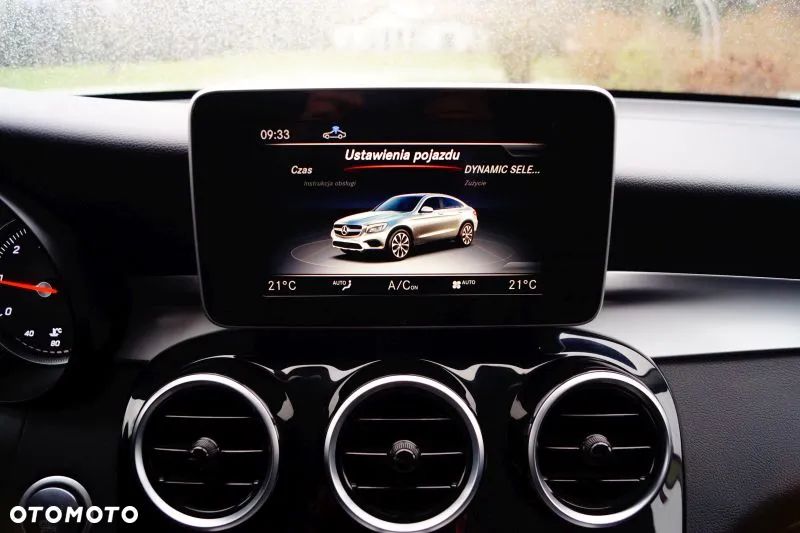 Mercedes-Benz GLC - 12