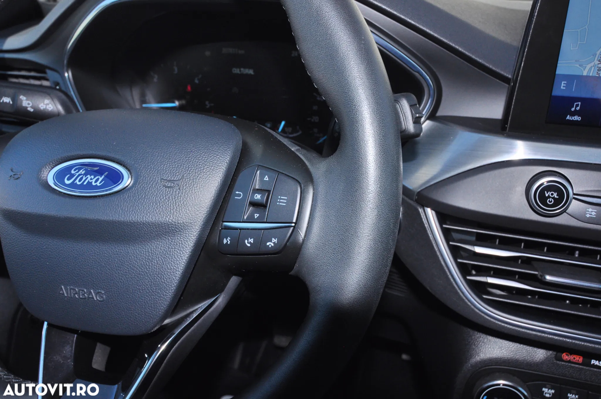 Ford Focus 1.5 EcoBlue Start-Stopp-System TITANIUM - 22
