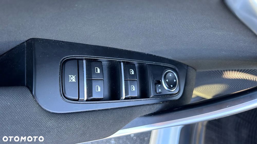 Kia Ceed 1.6 CRDi SCR L Business Line - 11