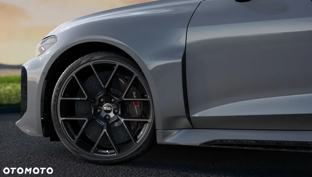 Audi RS5 Avant - 7