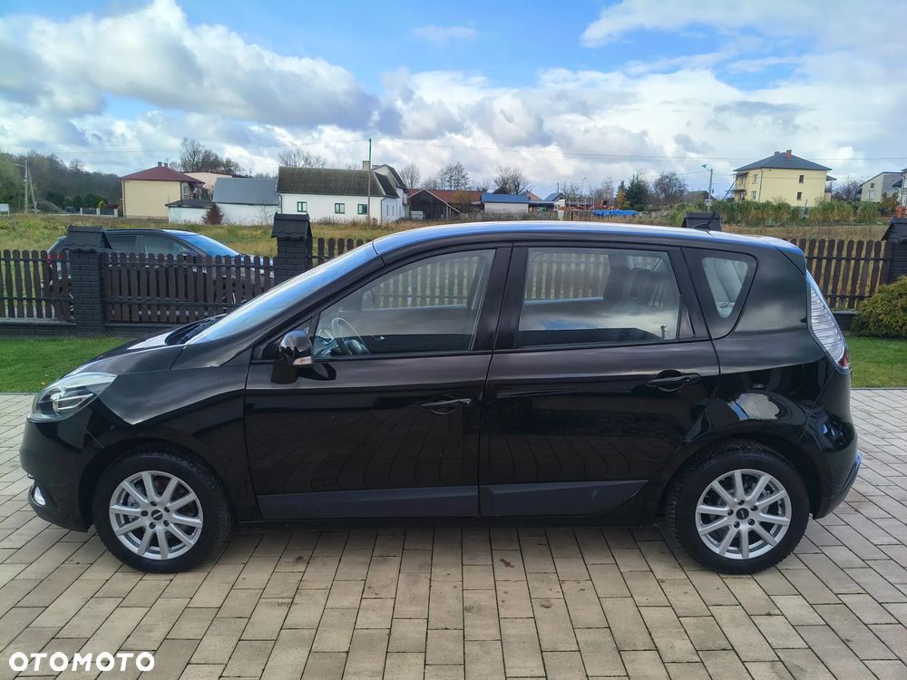 Renault Scenic 2012 photo 4