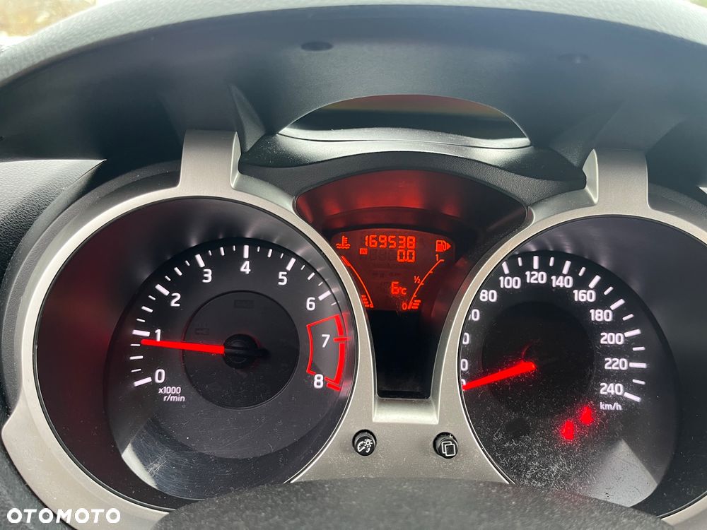 Nissan Juke 1.6 Acenta S&S - 19