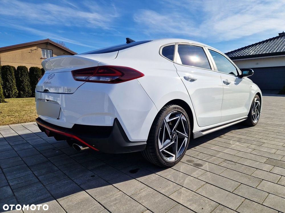 Hyundai i30 1.5 T-GDI 48V-Hybrid DCT Advantage - 8