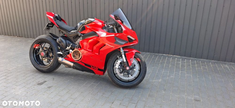 Ducati Panigale V4 - 4
