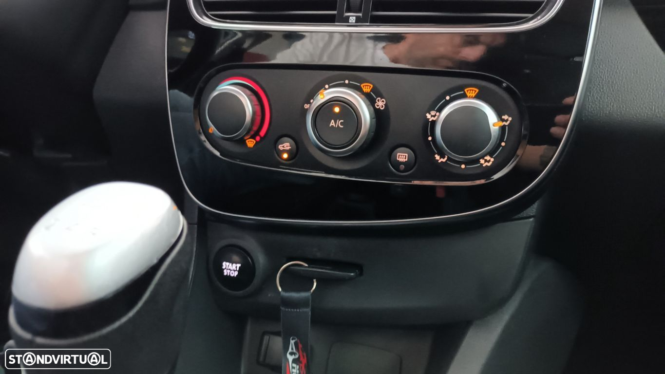 Renault Clio Sport Tourer 0.9 TCe Limited - 35