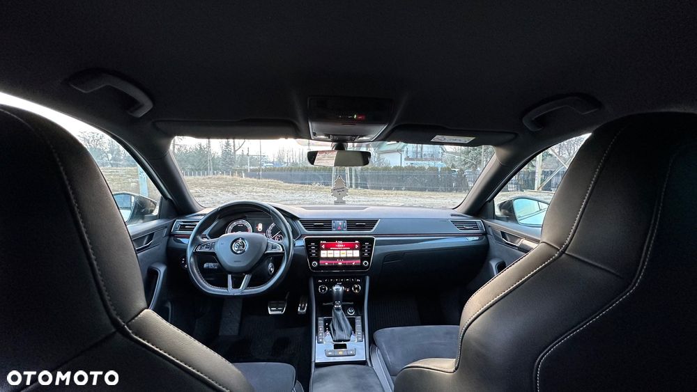 Skoda Superb 2.0 TSI Sportline DSG - 16