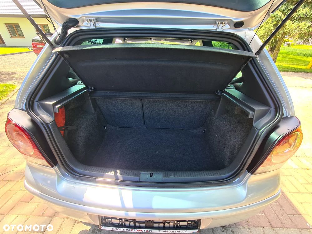 Volkswagen Polo - 11