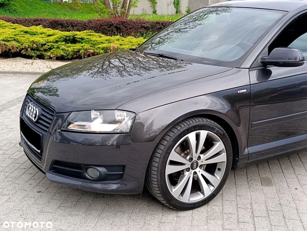 Audi A3 Sportback 2.0 TDI DPF S line Sportpaket - 32