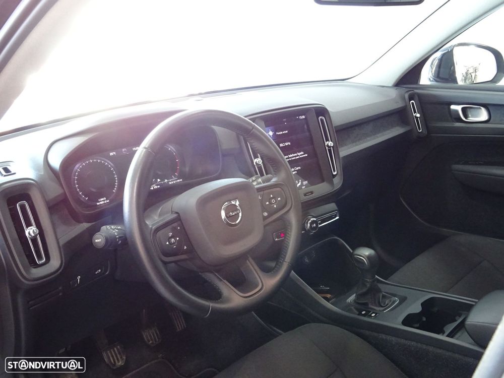 Volvo XC 40 2.0 D3 Momentum - 4