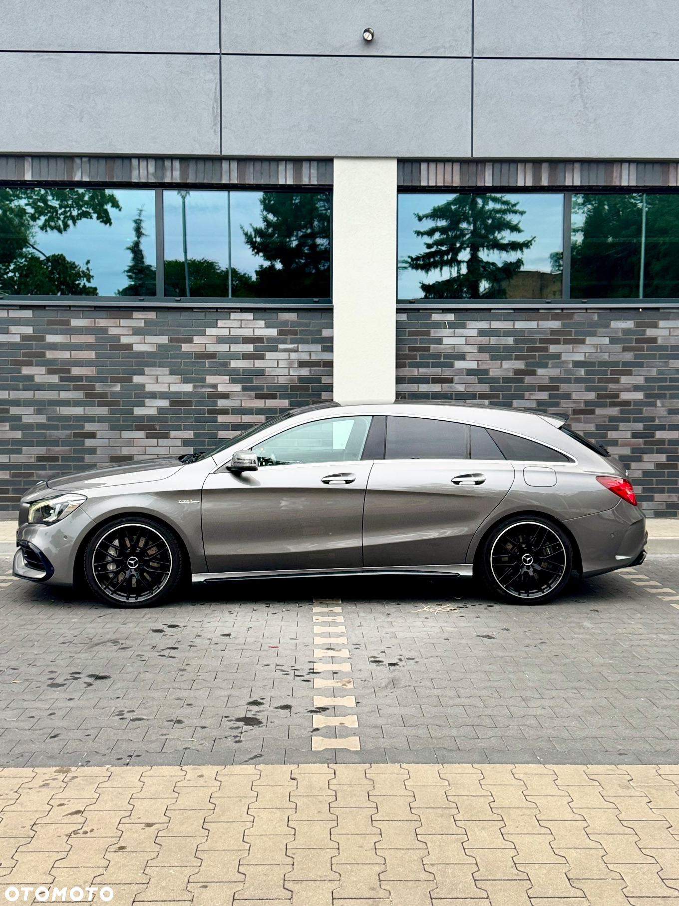 Mercedes-Benz CLA AMG 45 4Matic Shooting Brake 7G-DCT - 4