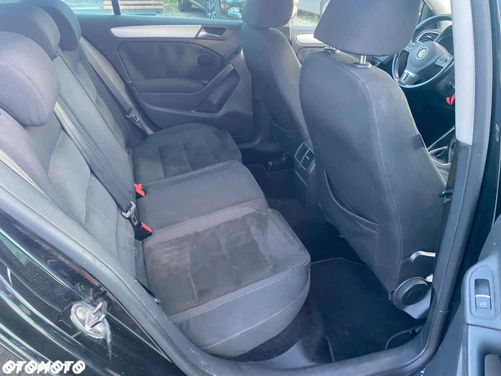Volkswagen Golf 1.6 Highline - 28