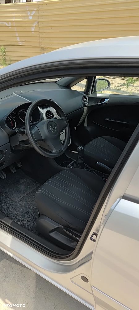 Opel Corsa 1.2 16V Enjoy - 5