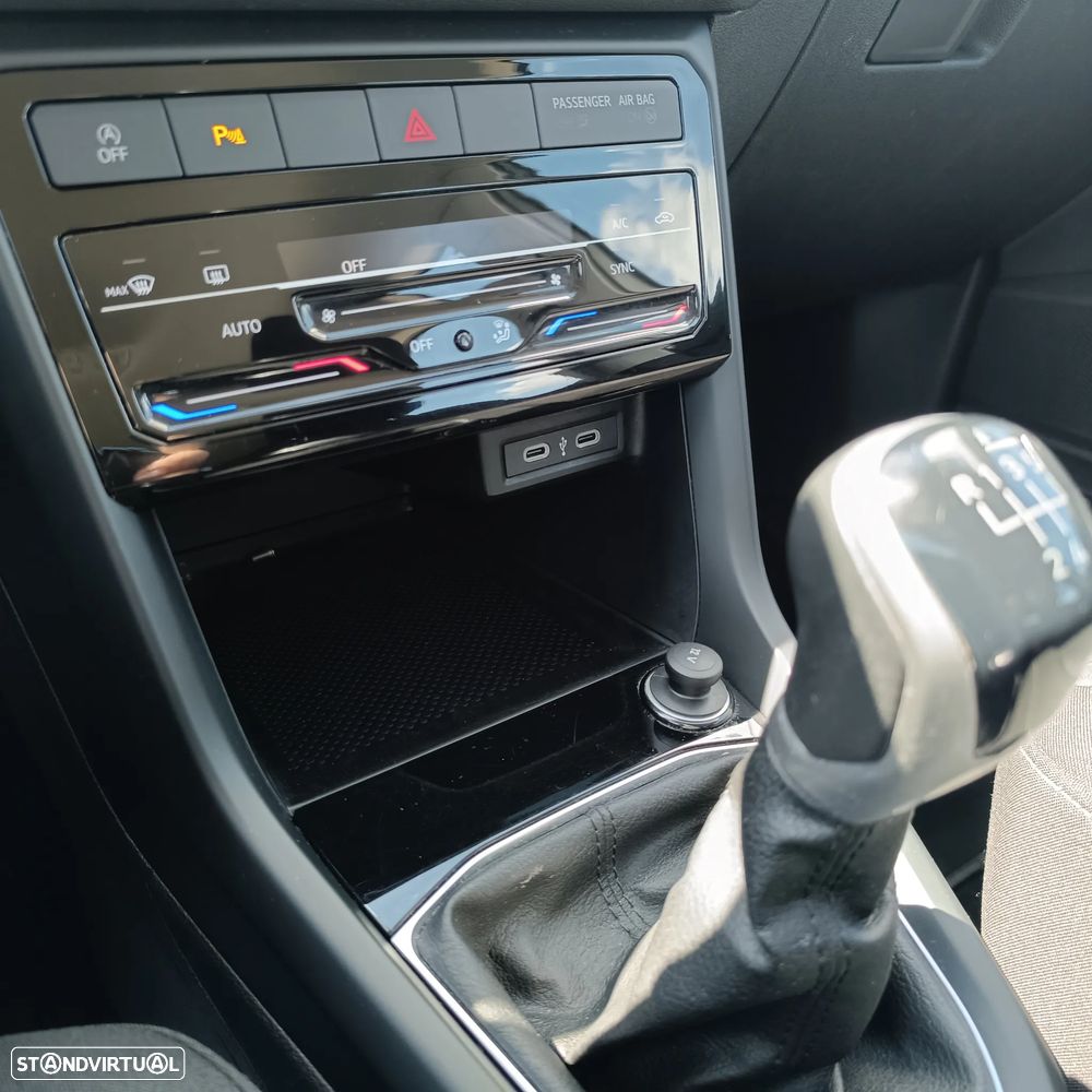 VW T-Cross 1.0 TSI Life - 22