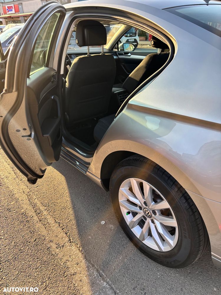 Volkswagen Passat 2.0 TDI (BlueMotion Technology) DSG Comfortline - 17