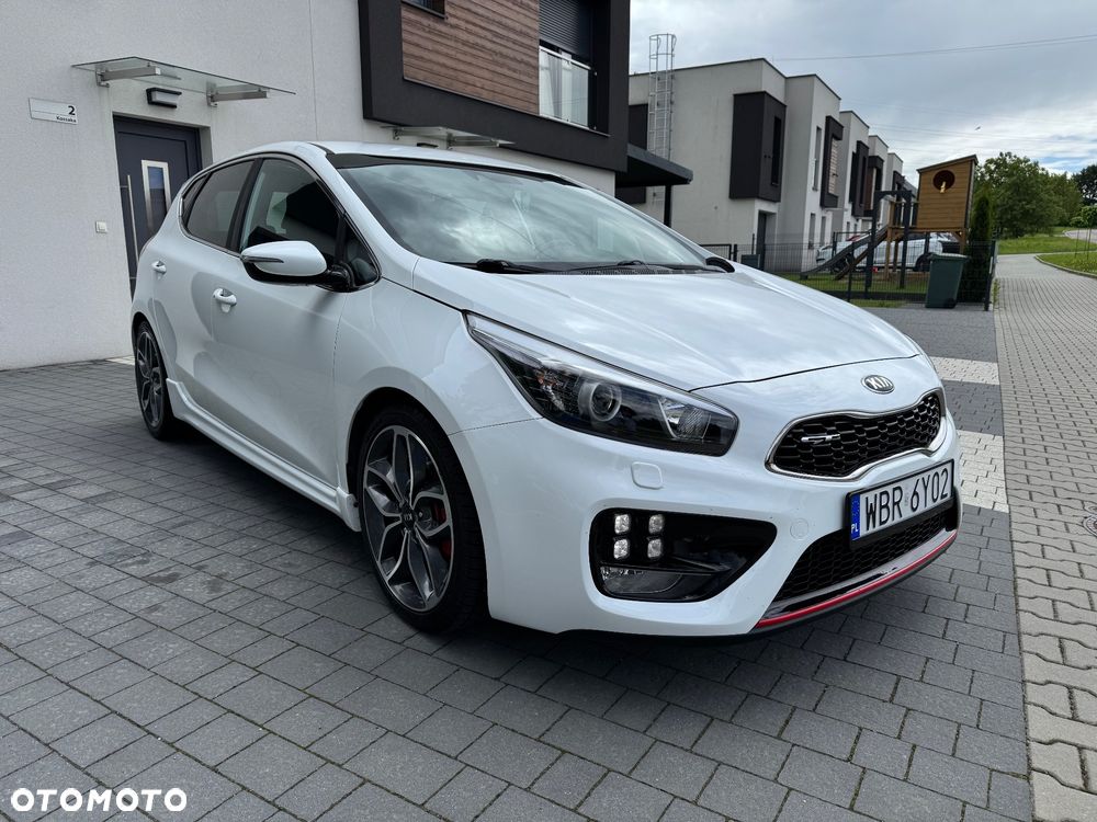 Kia Ceed 1.6 T-GDI GT-Challenge - 3