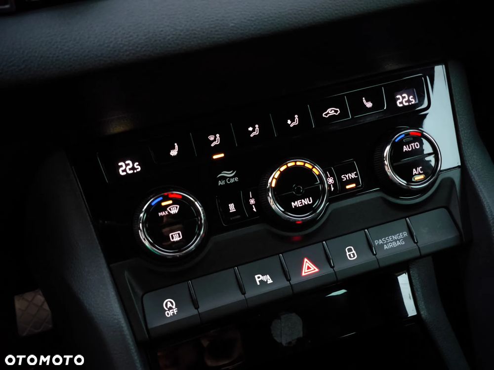 Skoda Karoq 2.0 TDI SCR 4x4 DSG Ambition - 21