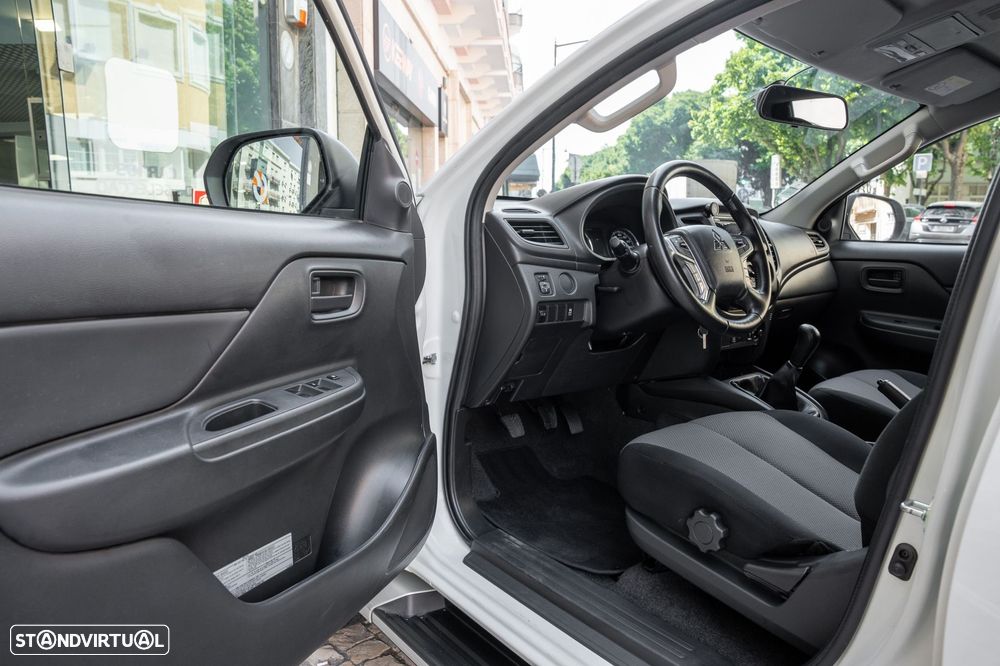 Mitsubishi L200 2.3 DI-D Space Cab Invite 4WD - 13