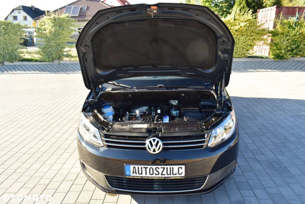 Volkswagen Touran - 13