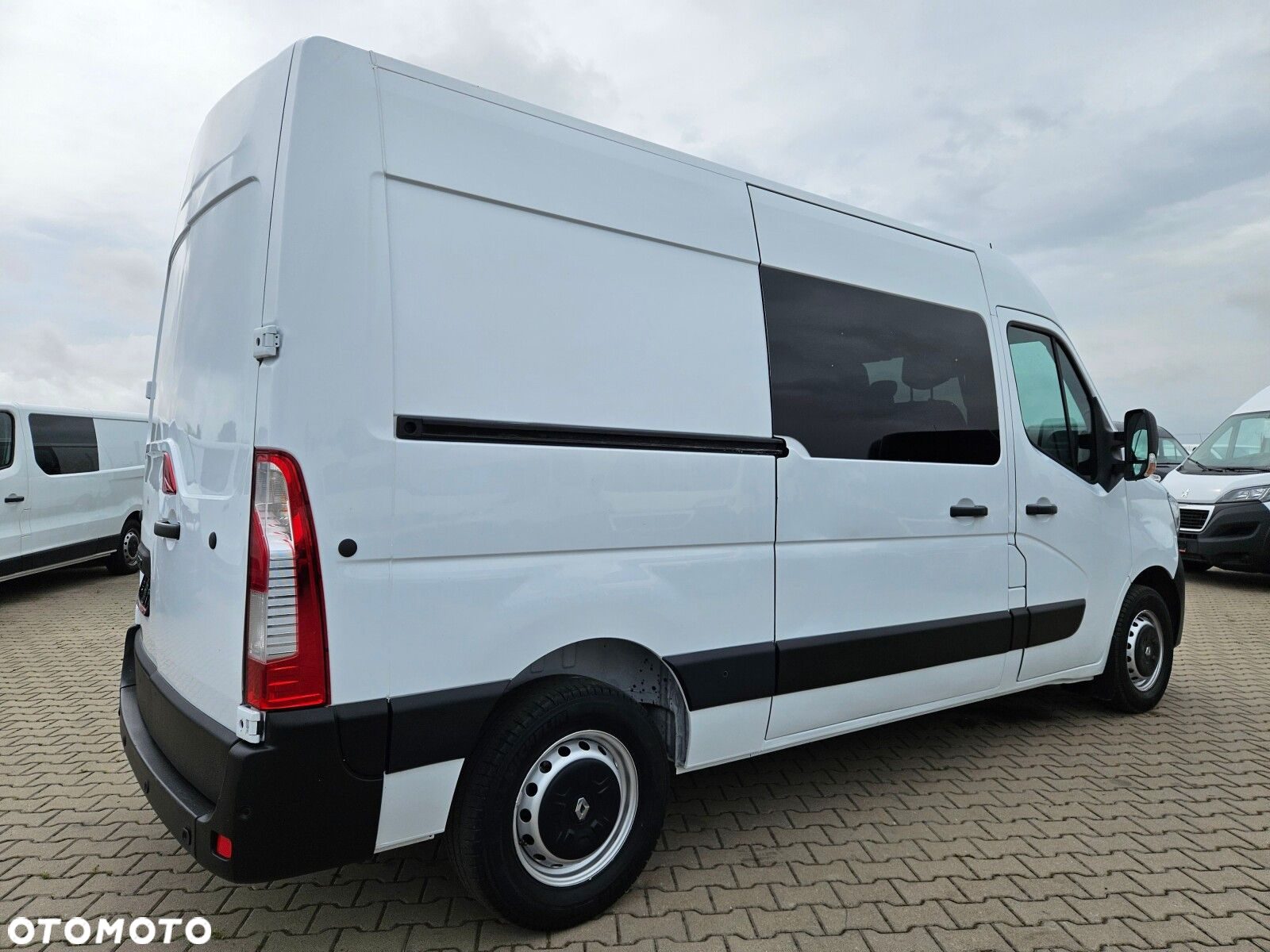 Renault Master L2H2 *89999zł Netto* Brygadówka 7 osób 2.3 dCi/150KM - 9
