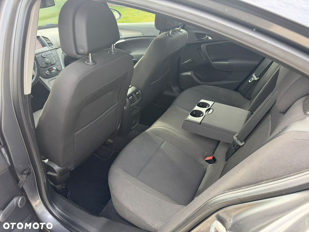Opel Insignia - 15