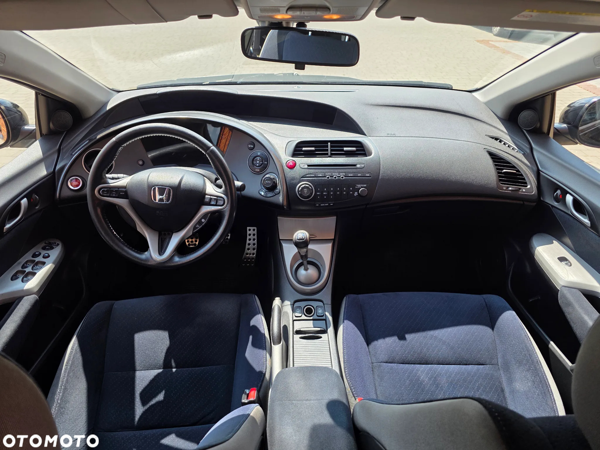 Honda Civic 1.8 Executive - 11