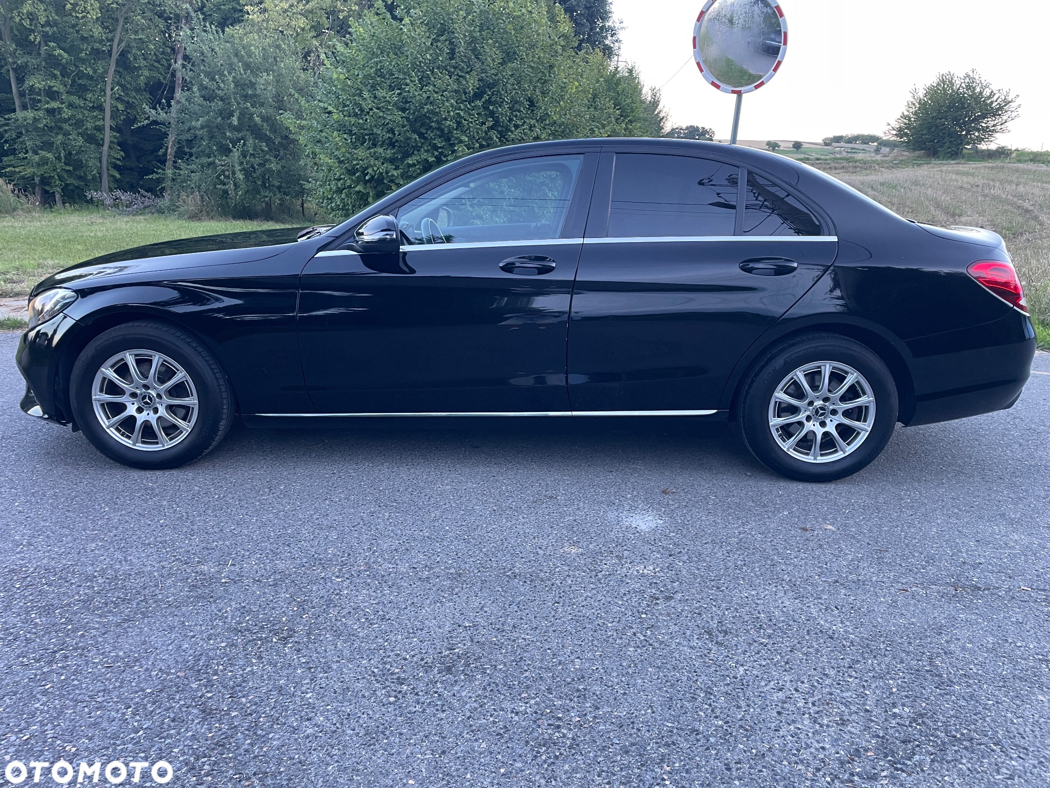 Mercedes-Benz Klasa C 200 d - 22