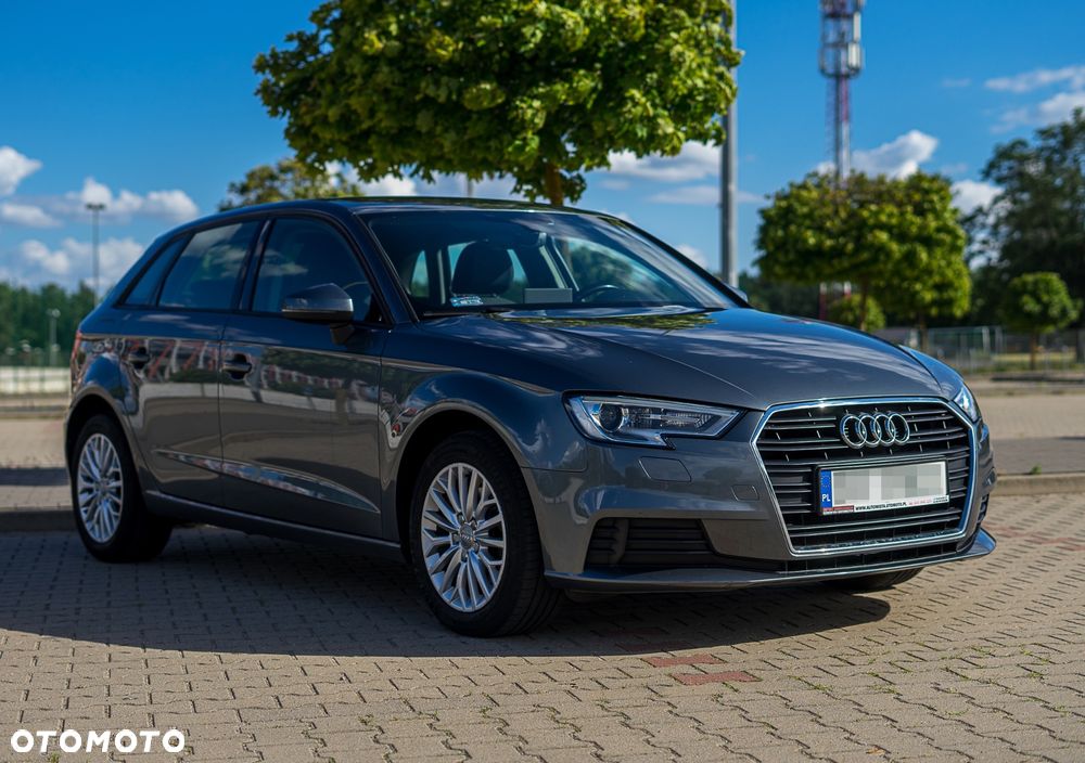 Audi A3 Sportback 1.6 TDI S tronic - 11