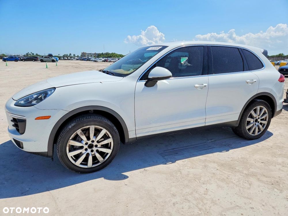 Porsche Cayenne - 2