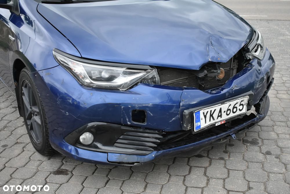 Toyota Auris - 13