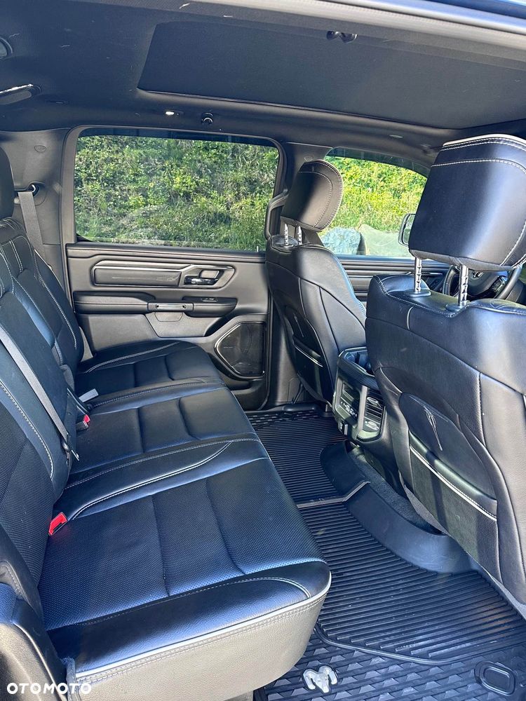 Dodge RAM 5.7 4x4 - 8