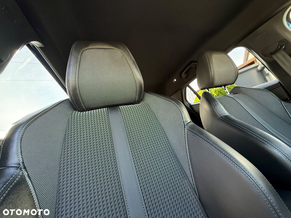 Peugeot 2008 1.5 BlueHDi GT Line S&S EAT8 - 33