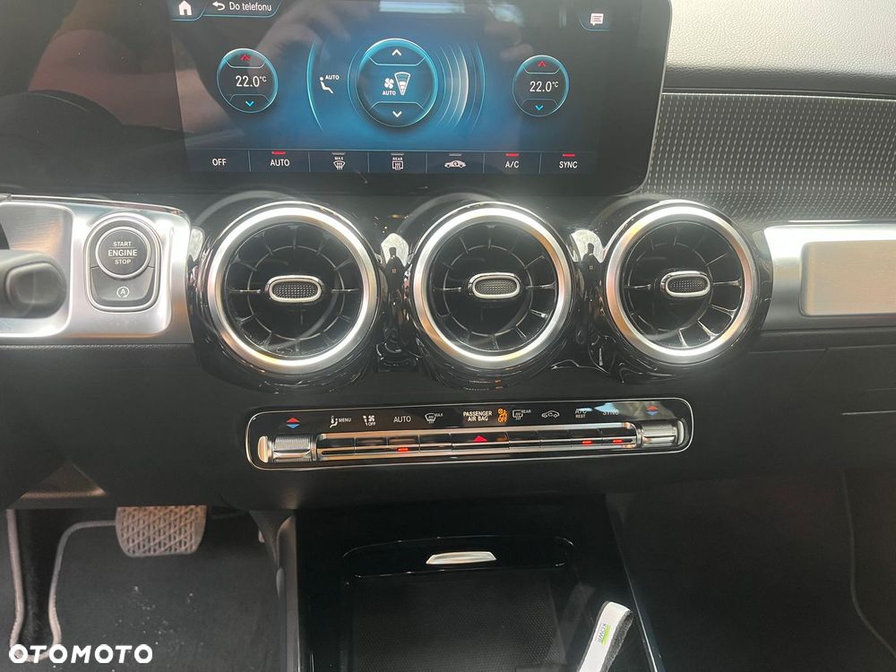 Mercedes-Benz GLB 200 d 8G-DCT Progressive - 15